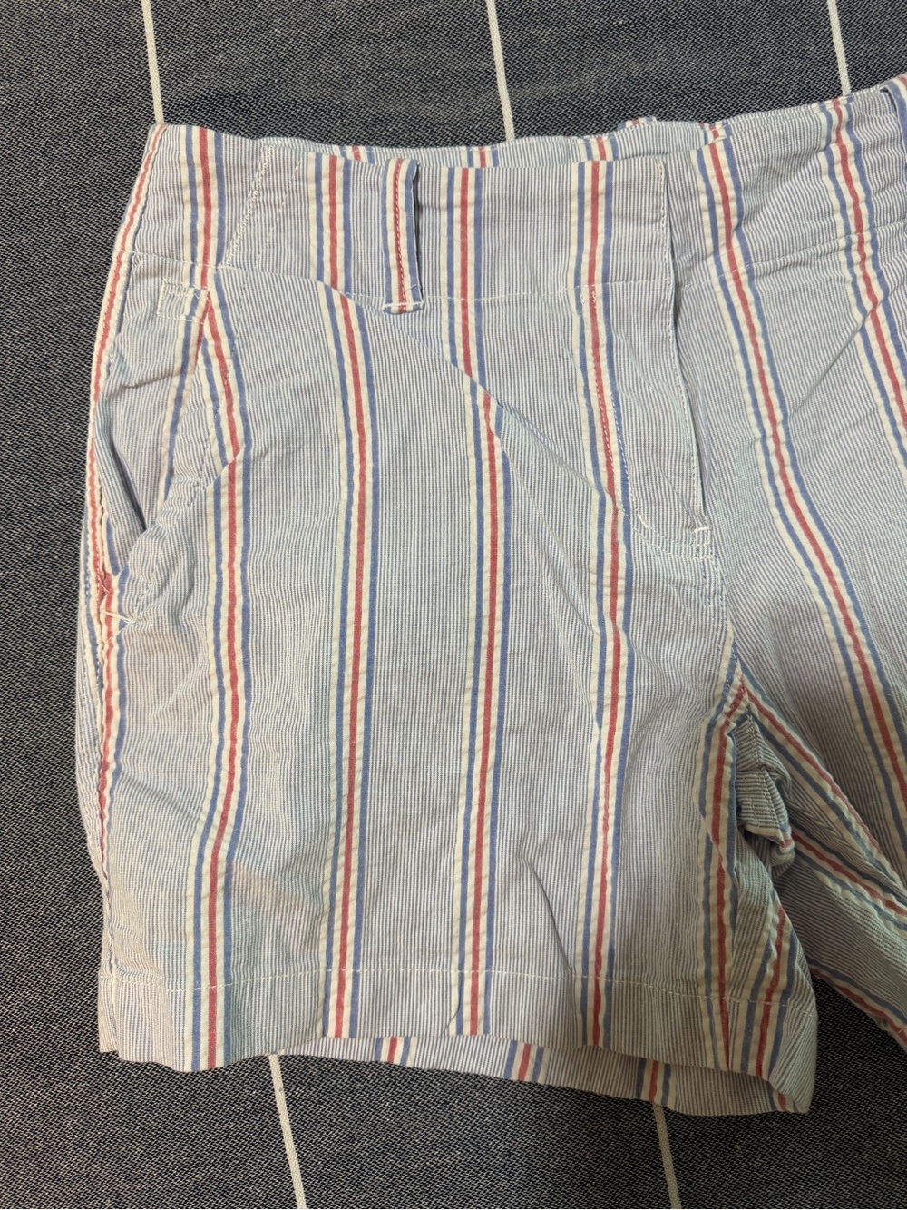 Vineyard Vines Blue Seersucker Shorts with Red & Navy Stripes - Picture 2 of 6